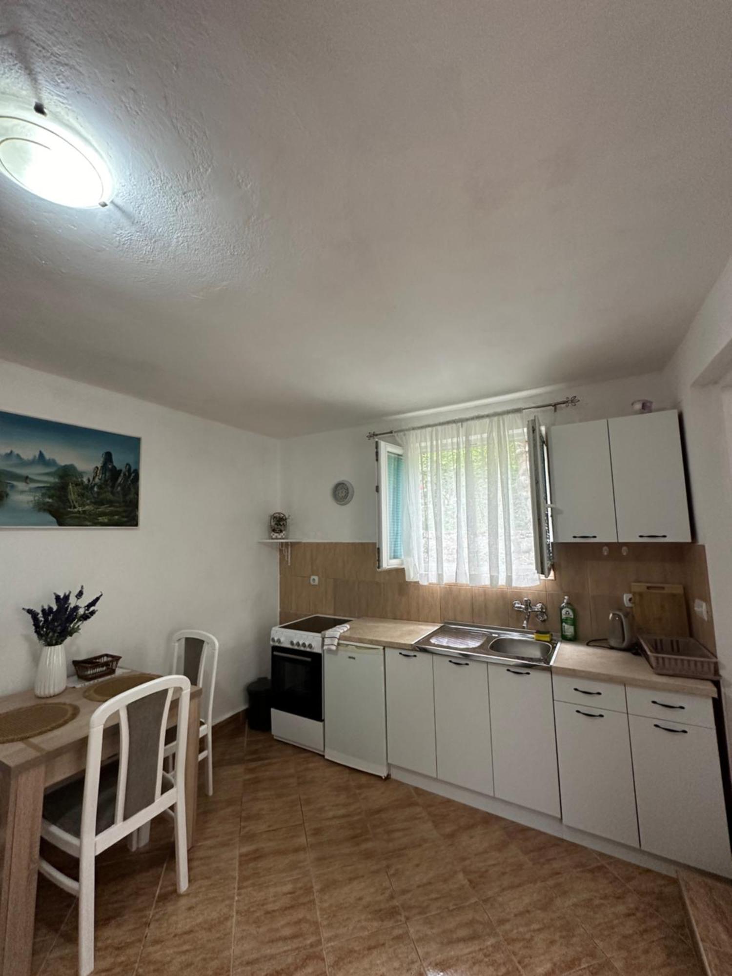 Apartman Nina Risan Esterno foto